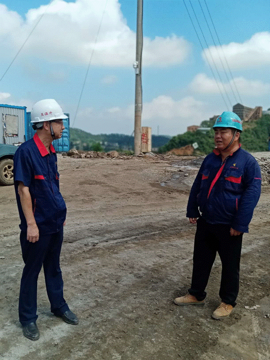 公司党委书记到金磊项目部开展工作调研 公司党委书记到金磊项目部开展工作调研