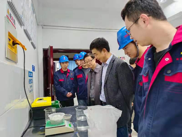 集团公司总工程师到建材公司调研 集团公司总工程师到建材公司调研