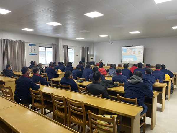 欧美无码
开展节后复工安全教育培训 