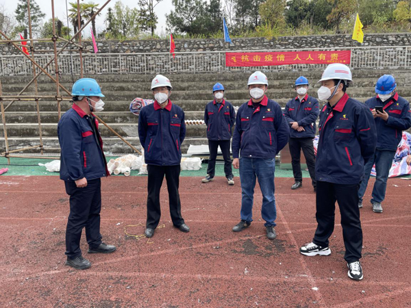 公司党委书记检查指导田家炳中学隔离点项目建设工作 公司党委书记检查指导田家炳中学隔离点项目建设工作