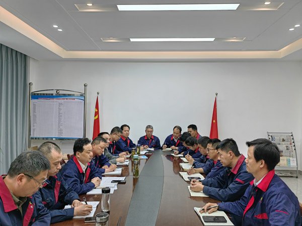 王寿良到第二建筑工程事业部调研 王寿良到第二建筑工程事业部调研