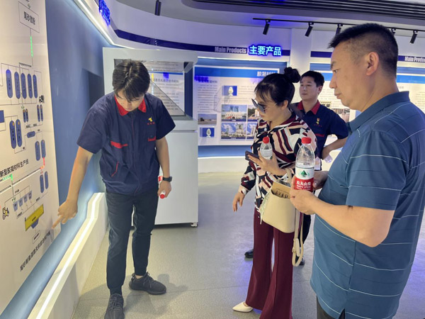 生态环境部固体废物与化学品管理技术中心到建材公司调研 生态环境部固体废物与化学品管理技术中心到建材公司调研