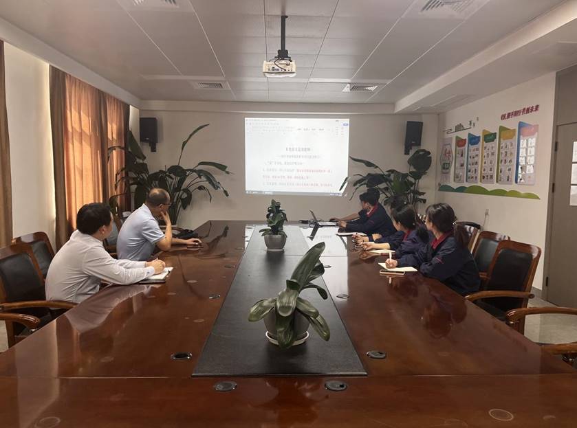 铜基新材料项目“红色工地”党支部召开宣传小组会议 铜基新材料项目“红色工地”党支部召开宣传小组会议